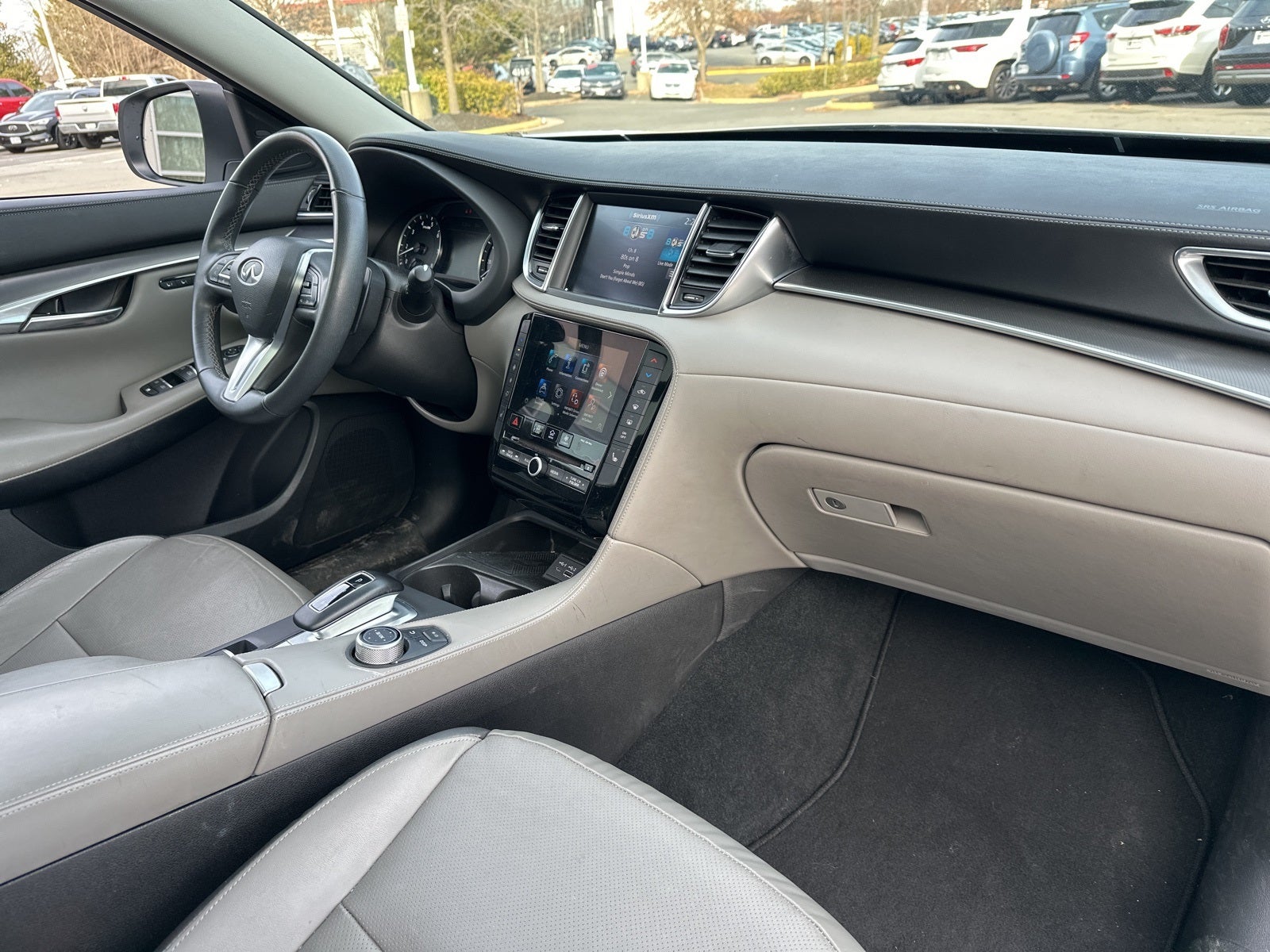 2023 INFINITI QX50 LUXE