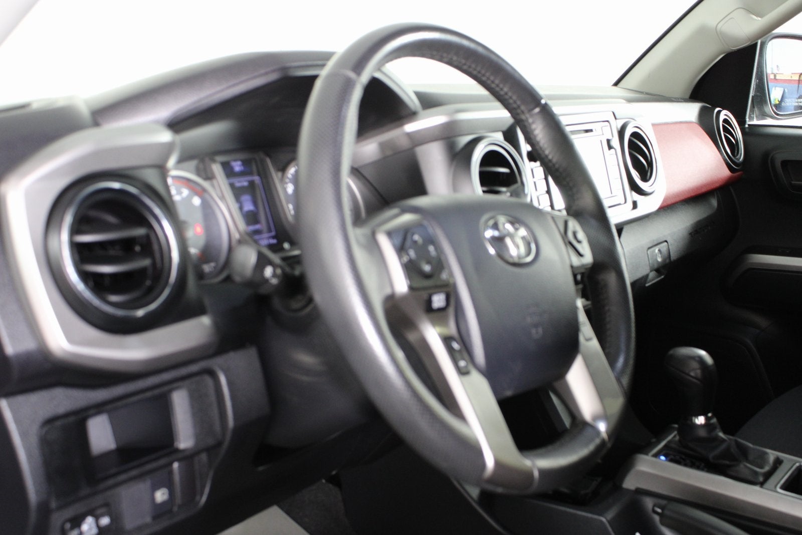 2018 Toyota Tacoma SR5 V6