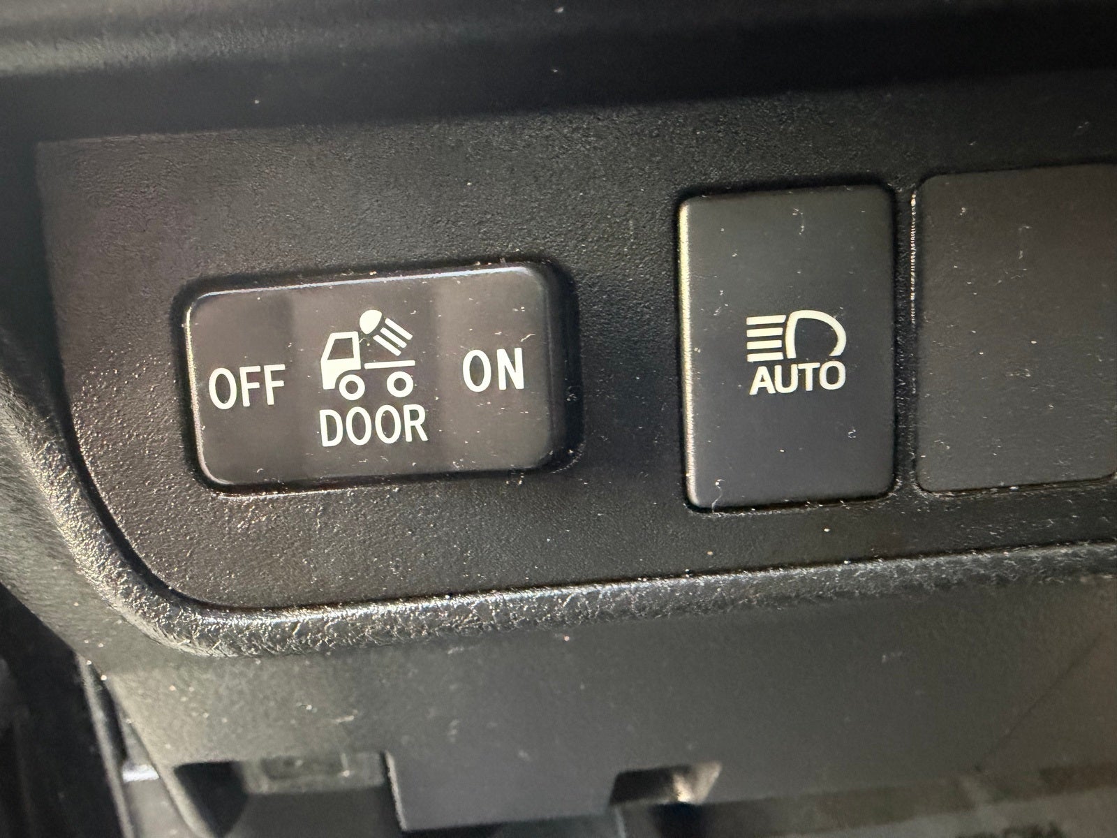 2020 Toyota Tacoma SR V6