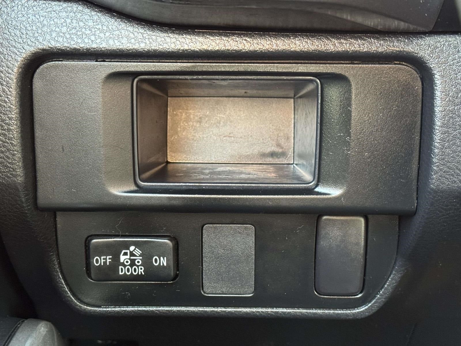 2017 Toyota Tacoma SR5 V6