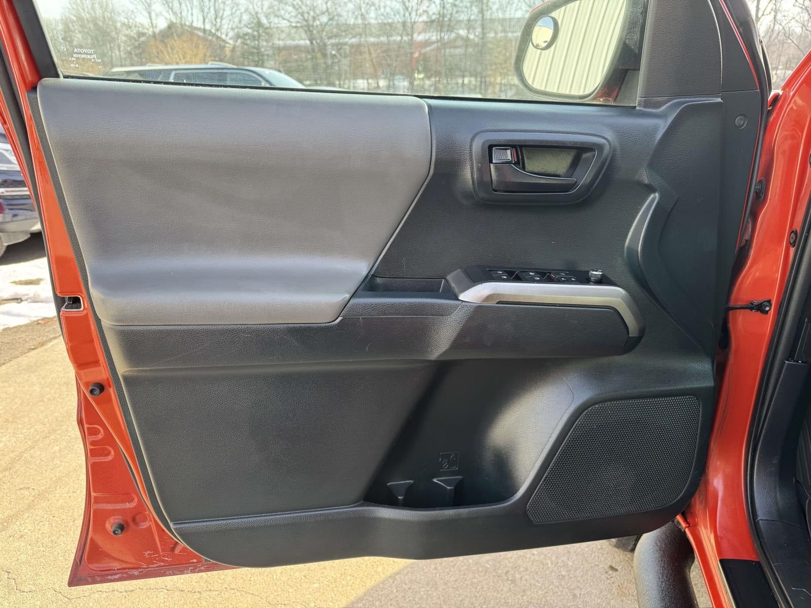 2017 Toyota Tacoma SR5 V6