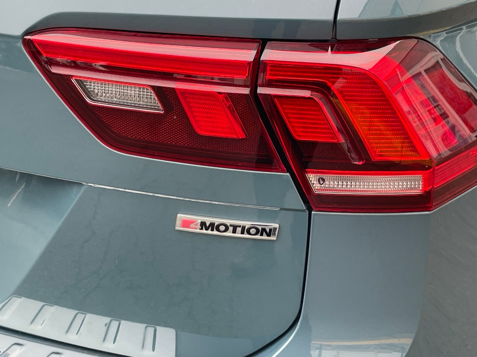 2020 Volkswagen Tiguan 2.0T SE 4Motion