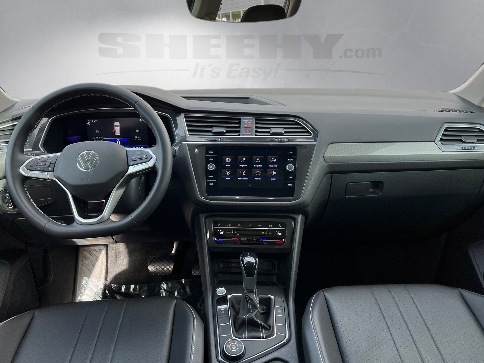 2022 Volkswagen Tiguan 2.0T SE