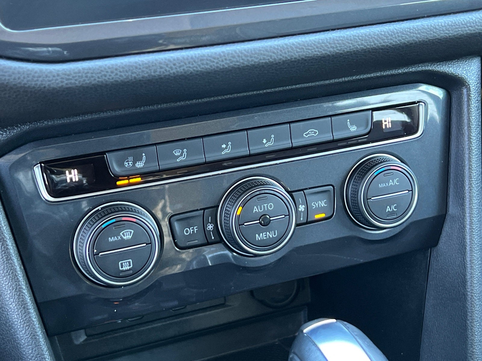 2021 Volkswagen Tiguan 2.0T SEL