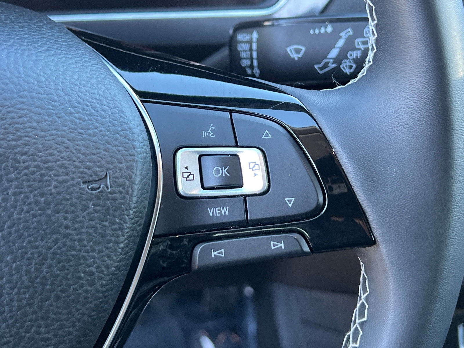 2021 Volkswagen Tiguan 2.0T SEL