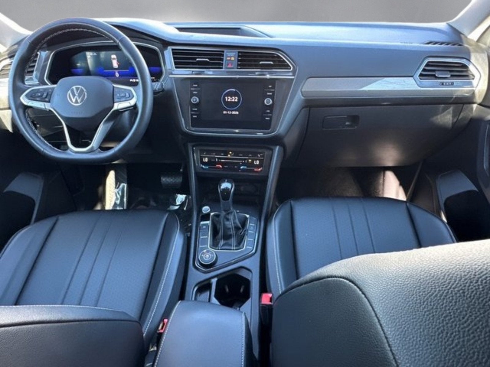 2022 Volkswagen Tiguan 2.0T SE