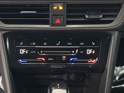 2025 Volkswagen Taos 1.5T SE Black