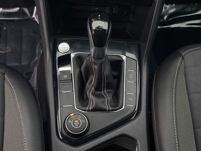 2025 Volkswagen Taos 1.5T SE Black