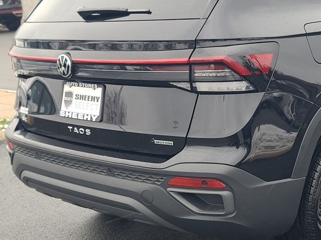 2025 Volkswagen Taos 1.5T SE Black