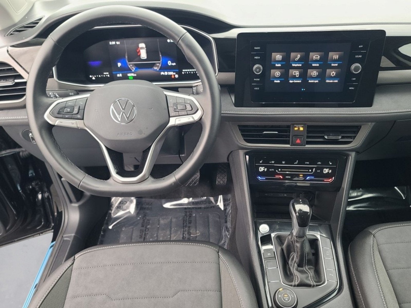 2025 Volkswagen Taos 1.5T SE Black