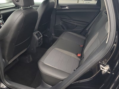 2025 Volkswagen Taos 1.5T SE Black