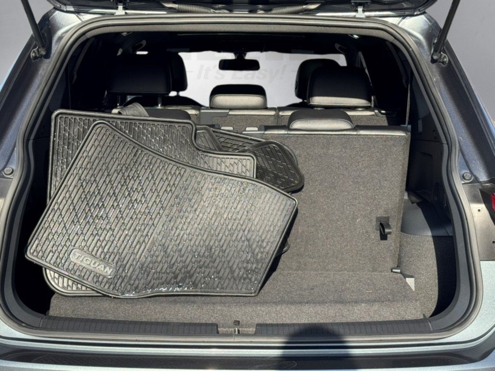 2021 Volkswagen Tiguan 2.0T SE R-Line Black