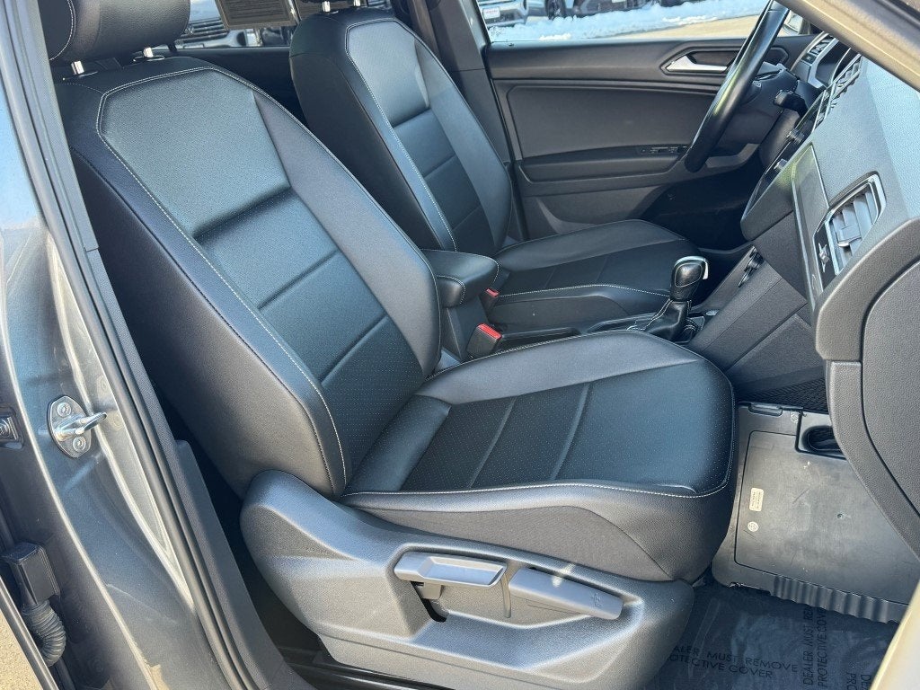 2021 Volkswagen Tiguan 2.0T SE R-Line Black