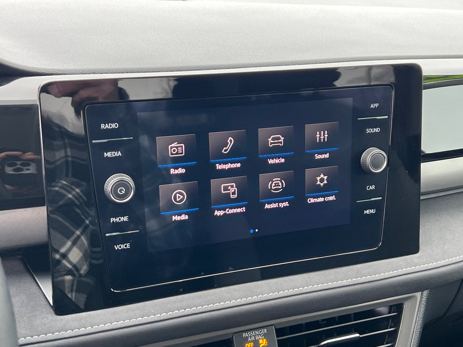 2025 Volkswagen Taos 1.5T SE Black