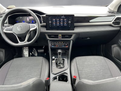 2025 Volkswagen Taos 1.5T SE Black