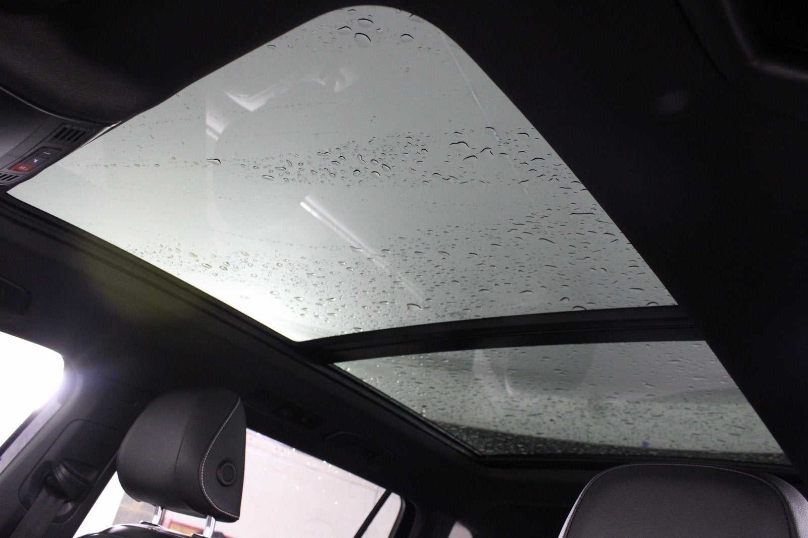 2022 Volkswagen Tiguan 2.0T SEL R-Line