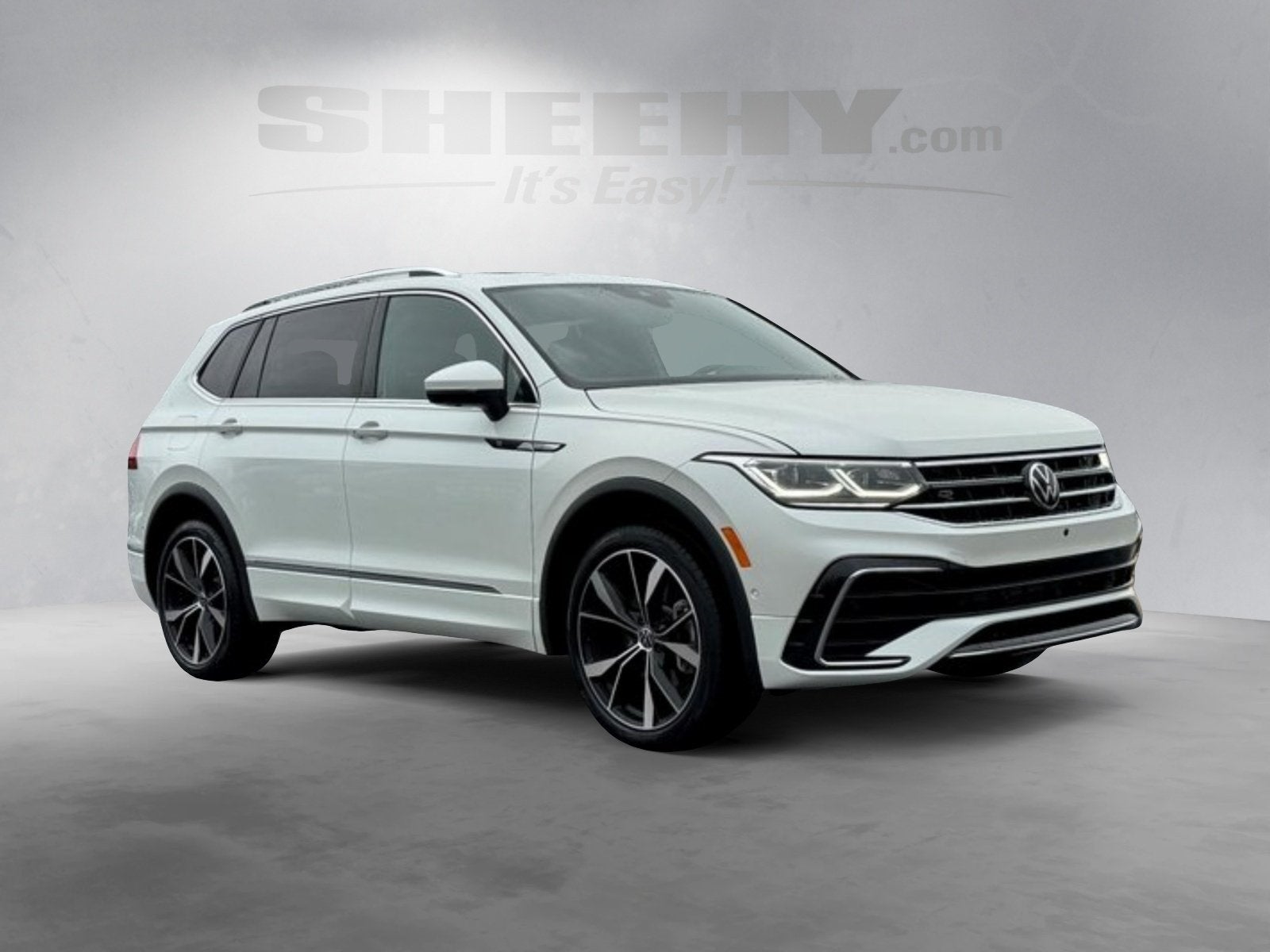 2023 Volkswagen Tiguan 2.0T SEL R-Line