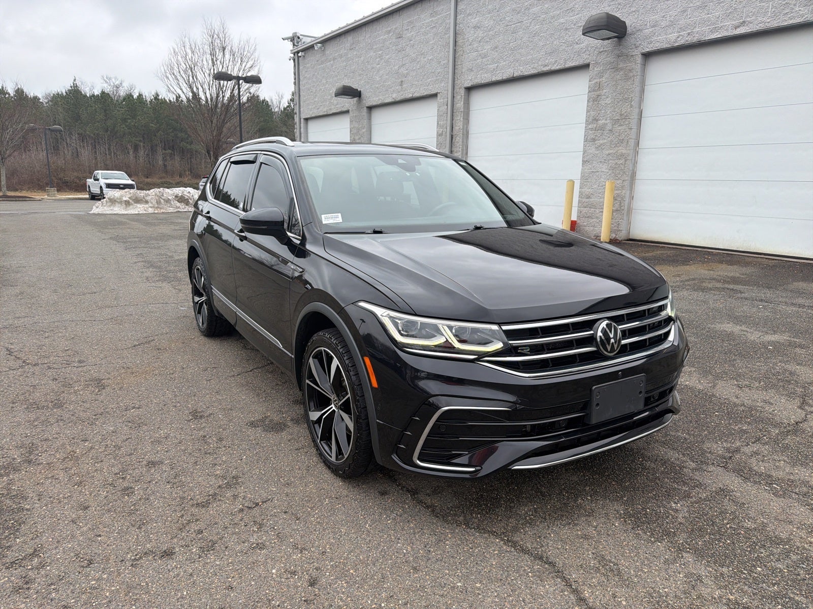 2022 Volkswagen Tiguan 2.0T SEL R-Line