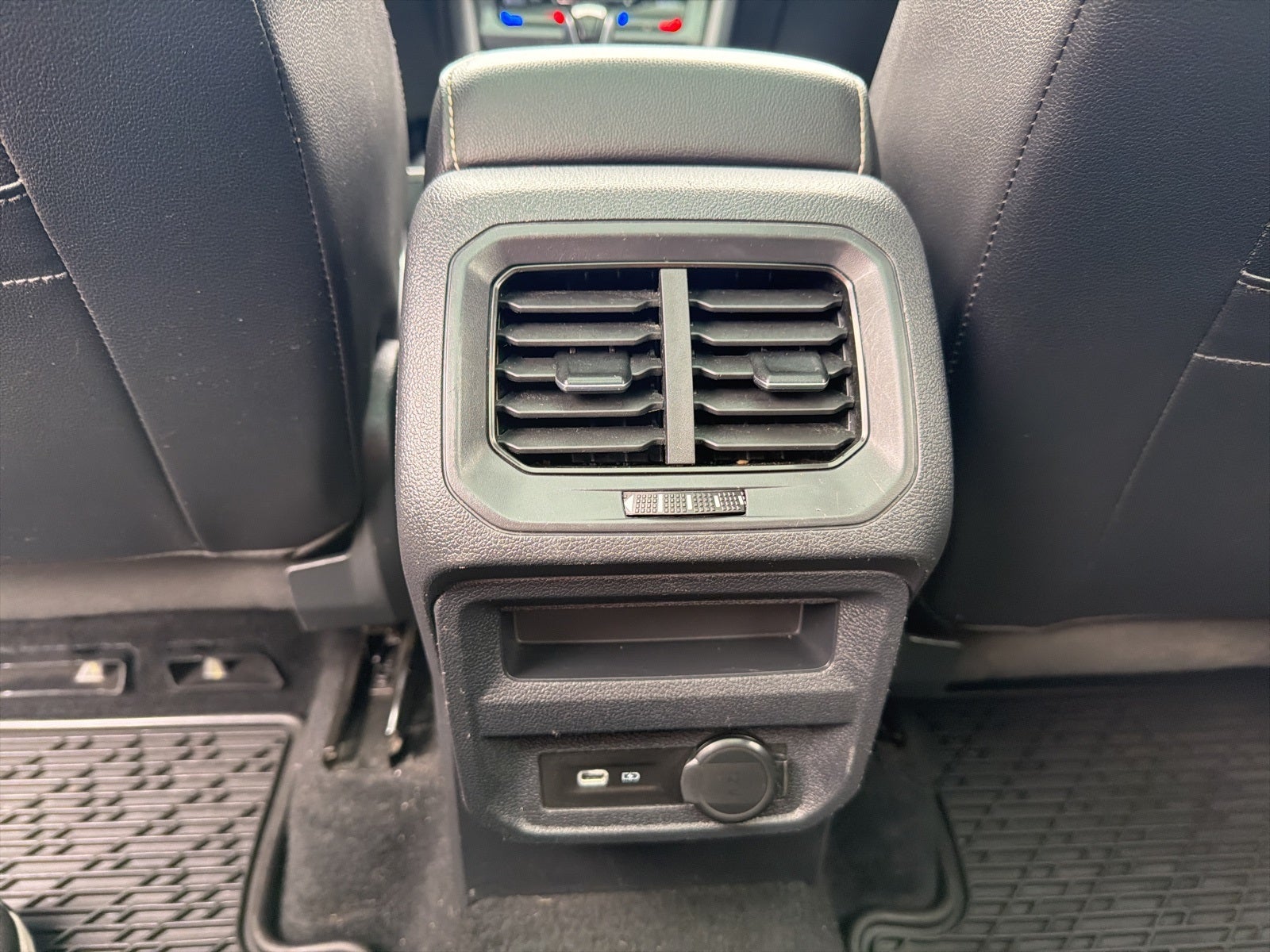 2022 Volkswagen Tiguan 2.0T SEL R-Line