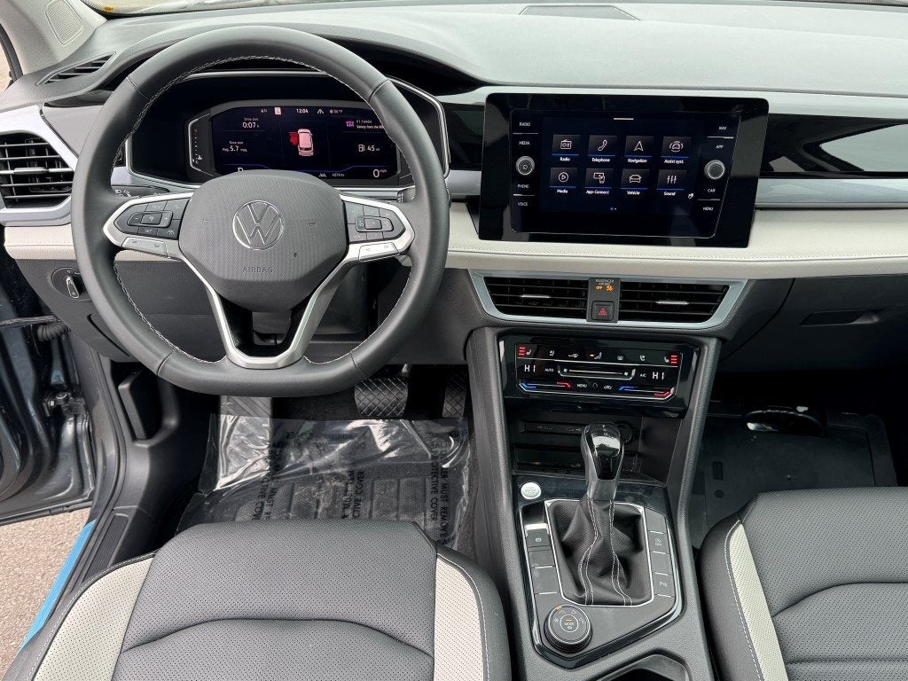 2025 Volkswagen Taos 1.5T SEL