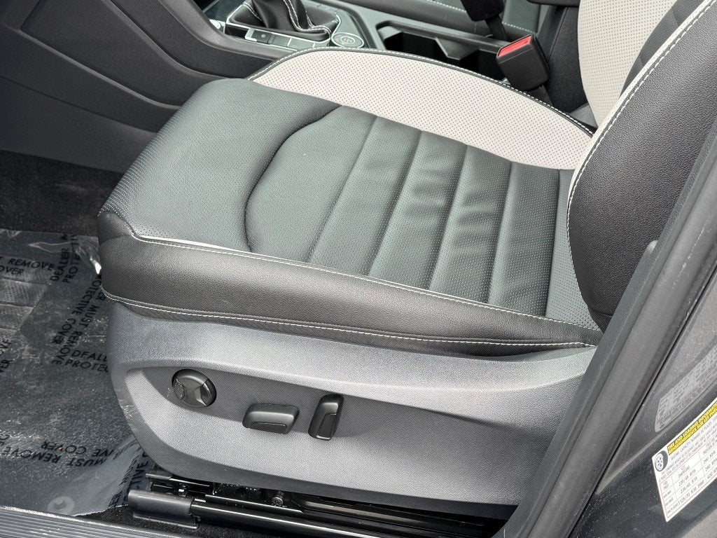 2025 Volkswagen Taos 1.5T SEL