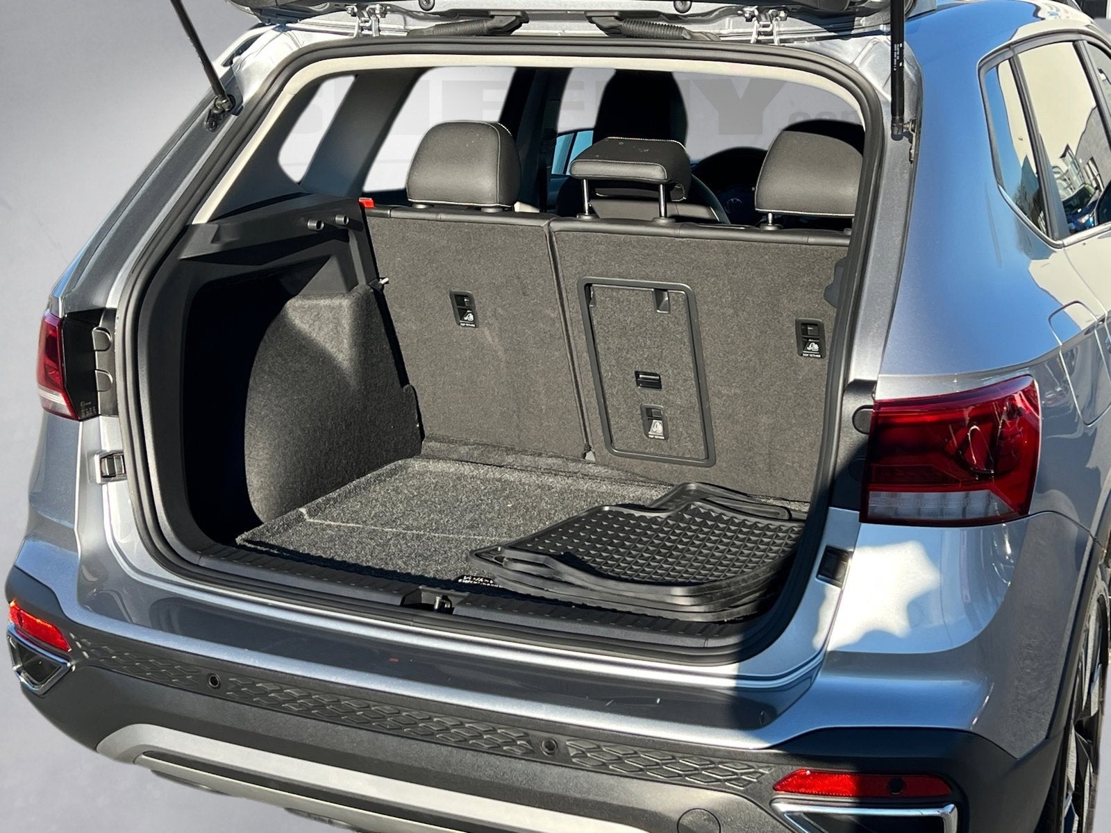 2024 Volkswagen Taos 1.5T SEL