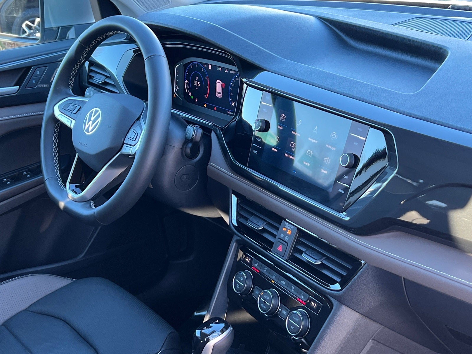 2024 Volkswagen Taos 1.5T SEL