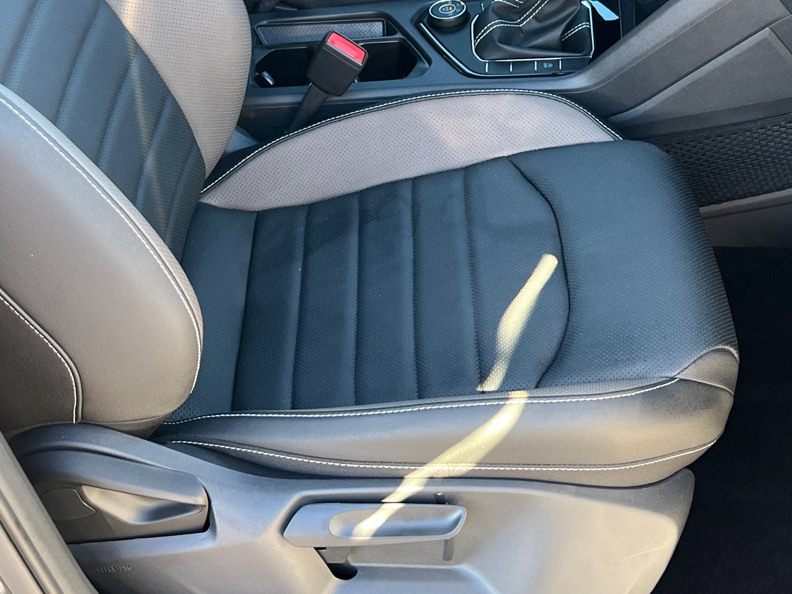 2024 Volkswagen Taos 1.5T SEL