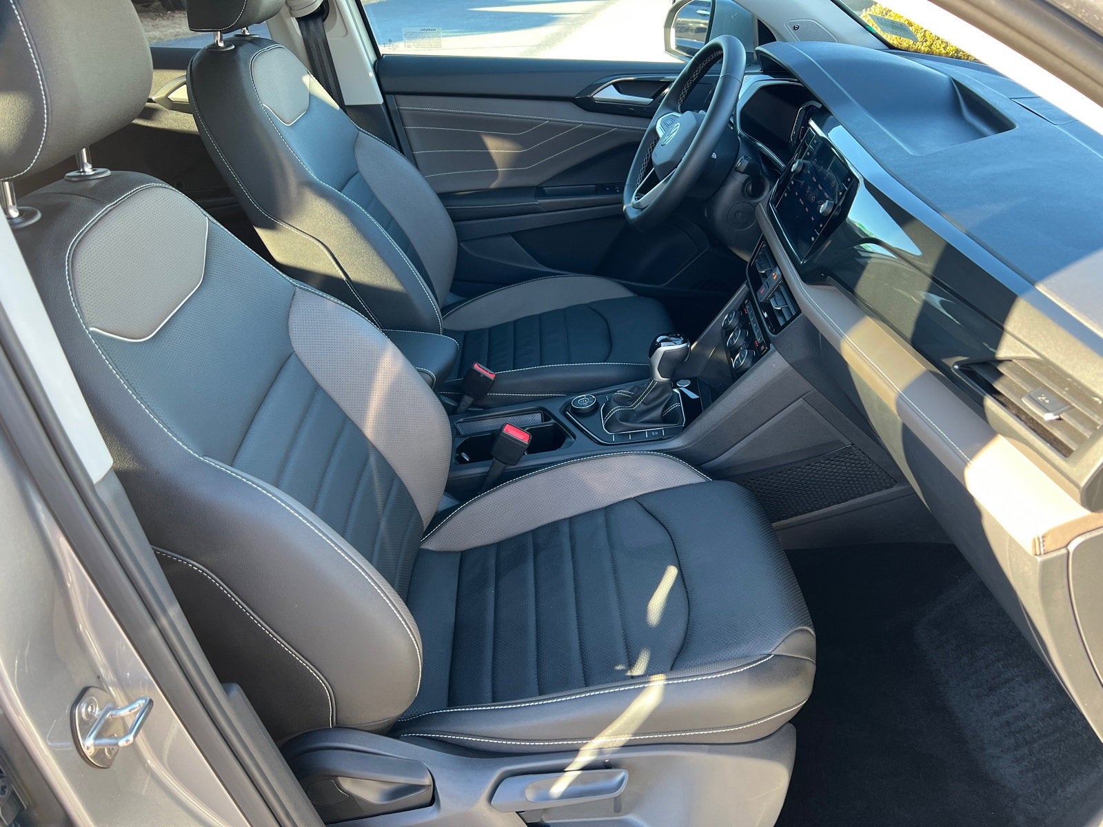 2024 Volkswagen Taos 1.5T SEL