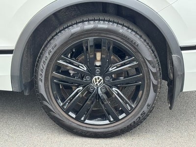 2022 Volkswagen Tiguan 2.0T SE R-Line Black