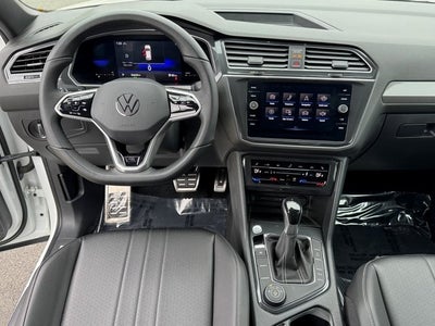 2022 Volkswagen Tiguan 2.0T SE R-Line Black