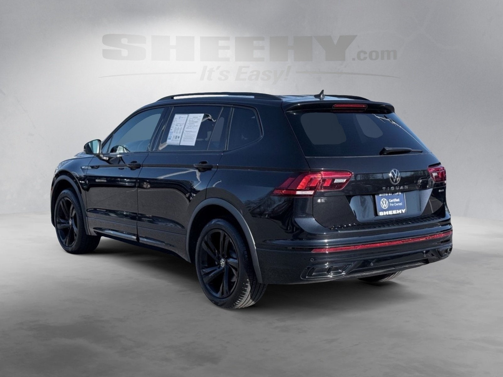 2024 Volkswagen Tiguan 2.0T SE R-Line Black