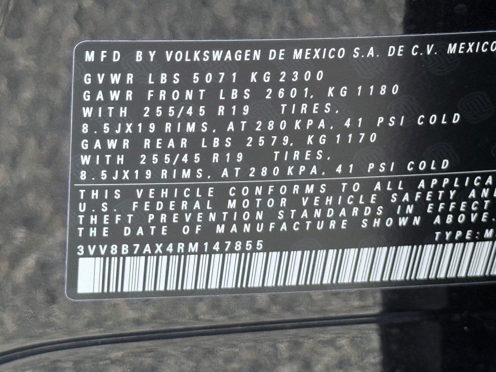 2024 Volkswagen Tiguan 2.0T SE R-Line Black