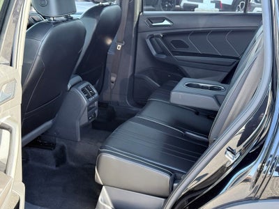 2024 Volkswagen Tiguan 2.0T SE R-Line Black