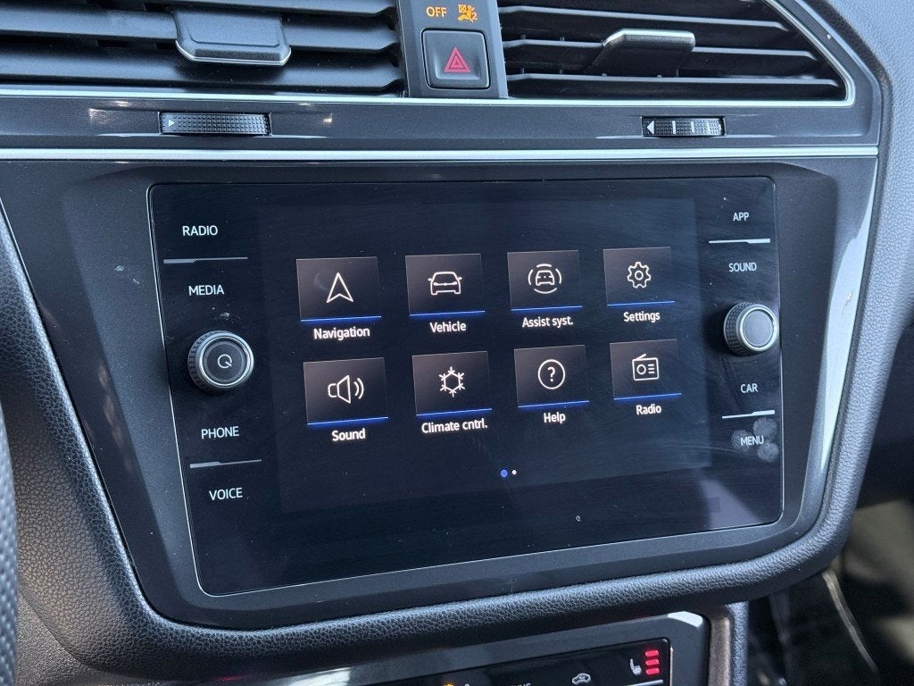 2024 Volkswagen Tiguan 2.0T SE R-Line Black