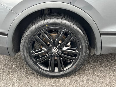 2022 Volkswagen Tiguan 2.0T SE R-Line Black