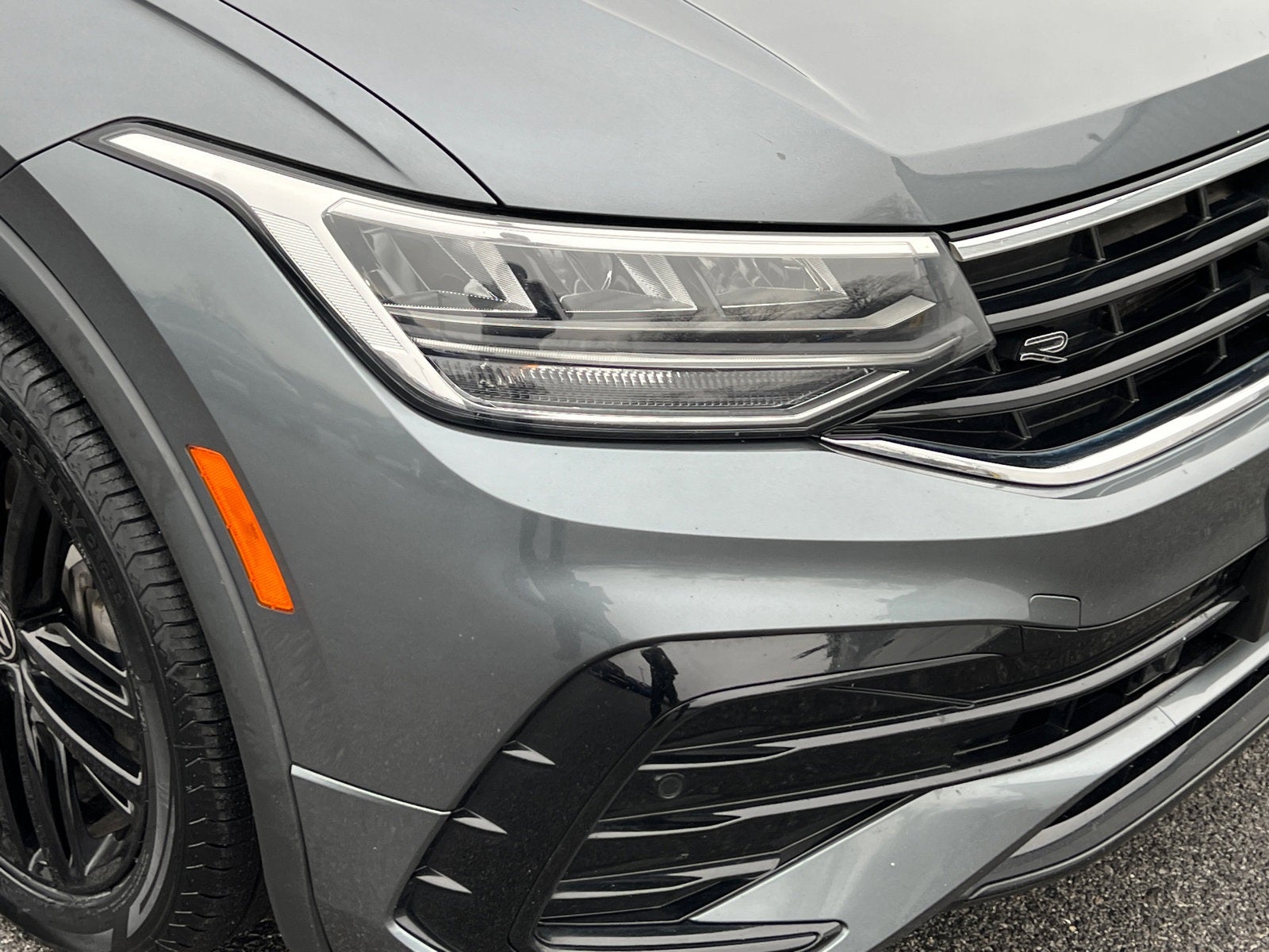 2022 Volkswagen Tiguan 2.0T SE R-Line Black