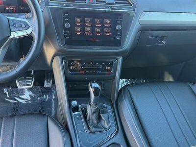 2023 Volkswagen Tiguan 2.0T SE R-Line Black