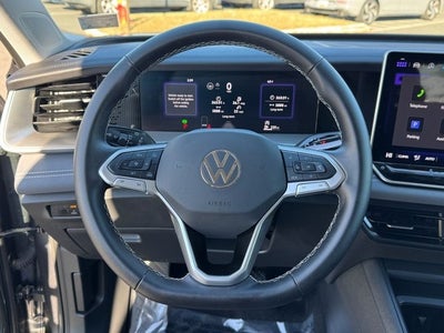 2025 Volkswagen Tiguan 2.0T SE