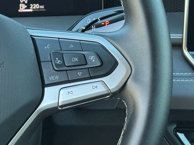 2025 Volkswagen Tiguan 2.0T SE