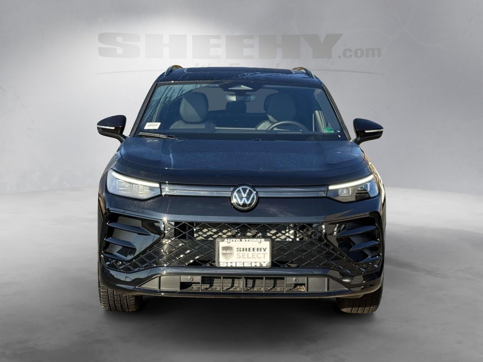 2025 Volkswagen Tiguan 2.0T SE R-Line Black
