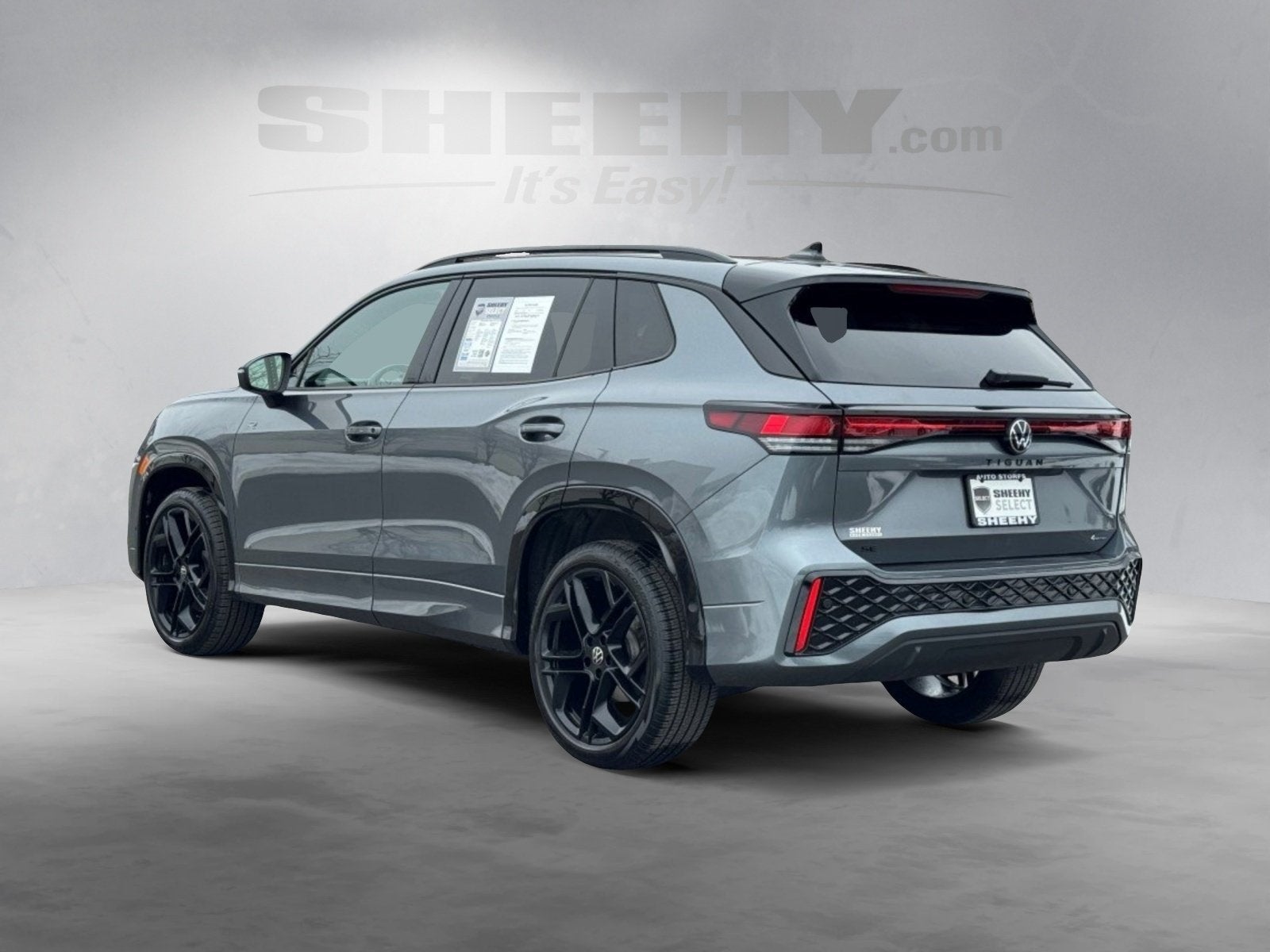 2025 Volkswagen Tiguan 2.0T SE R-Line Black