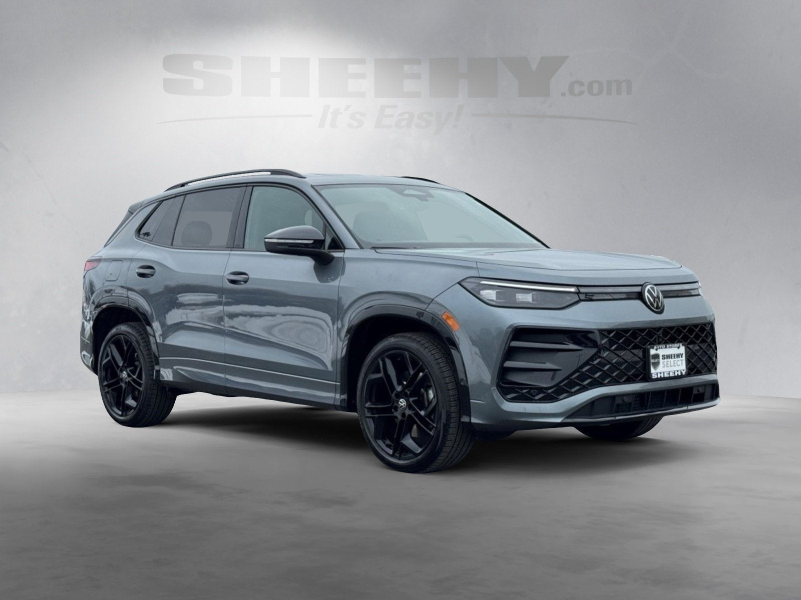 2025 Volkswagen Tiguan 2.0T SE R-Line Black