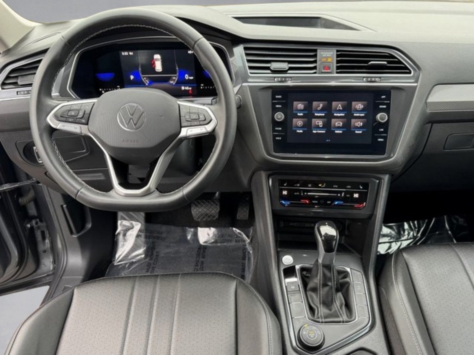 2023 Volkswagen Tiguan 2.0T SE