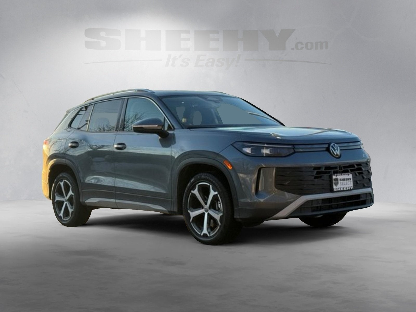 2025 Volkswagen Tiguan 2.0T SE