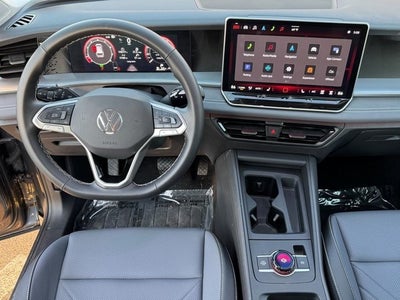 2025 Volkswagen Tiguan 2.0T SE