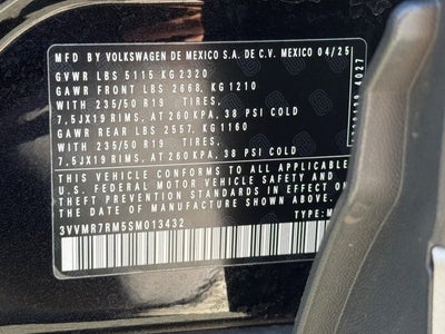 2025 Volkswagen Tiguan 2.0T SE