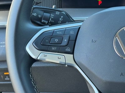 2025 Volkswagen Tiguan 2.0T SE