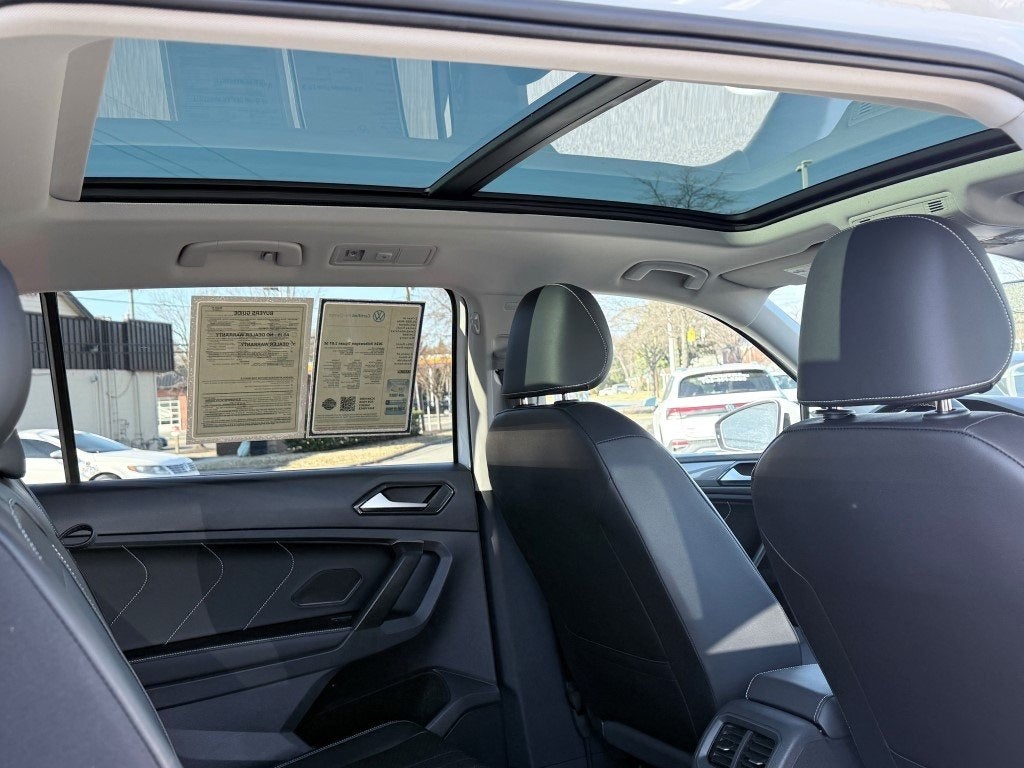 2024 Volkswagen Tiguan 2.0T SE