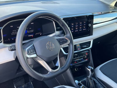 2025 Volkswagen Taos 1.5T SE